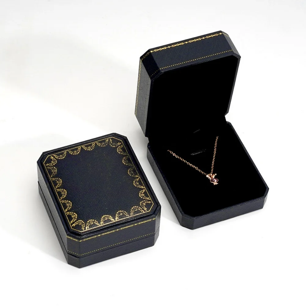 European Retro Pattern Jewelry Box Necklace Pendant Display Box Organizer Gift Packaging Case For Wedding Ceremony Engagement