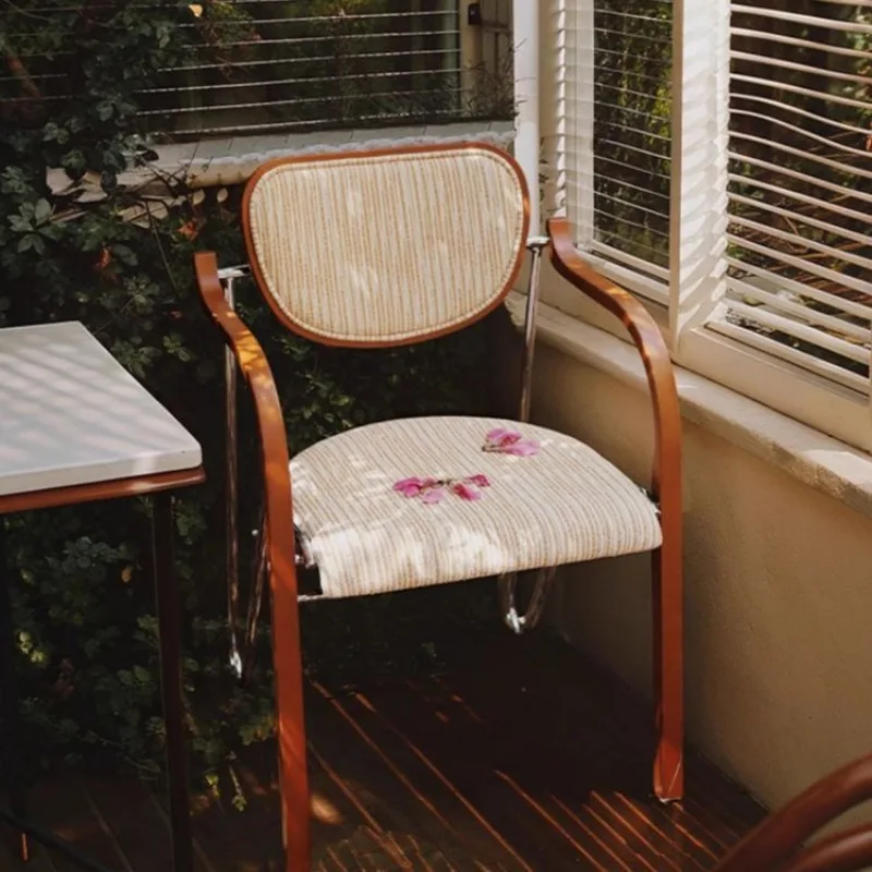 كرسي طعام من الخشب الصلب في منتصف القرن في القرون الوسطى مسند ظهر منزلي فاخر مقعد فرنسي مصمم كلاسيكي بسيط كرسي مسند ظهر من الكتان