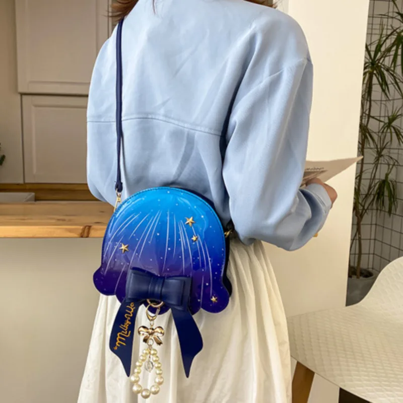 Bolso de hombro creativo para mujer, bolsos cruzados con remaches de medusas de perlas, mensajero informal de alta calidad, versátil, moda de lujo