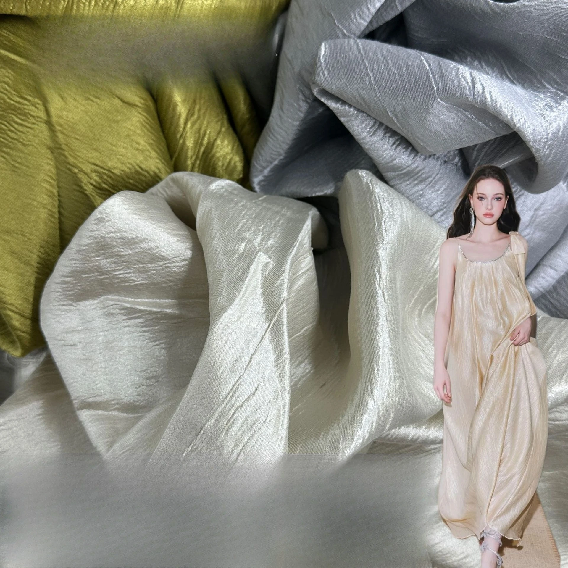 

Смесь из натурального волокна арктического светлого ацетата премиум-класса — блестящая морщинистая ткань с блестящим матовым узором дерева для блузок, платьев