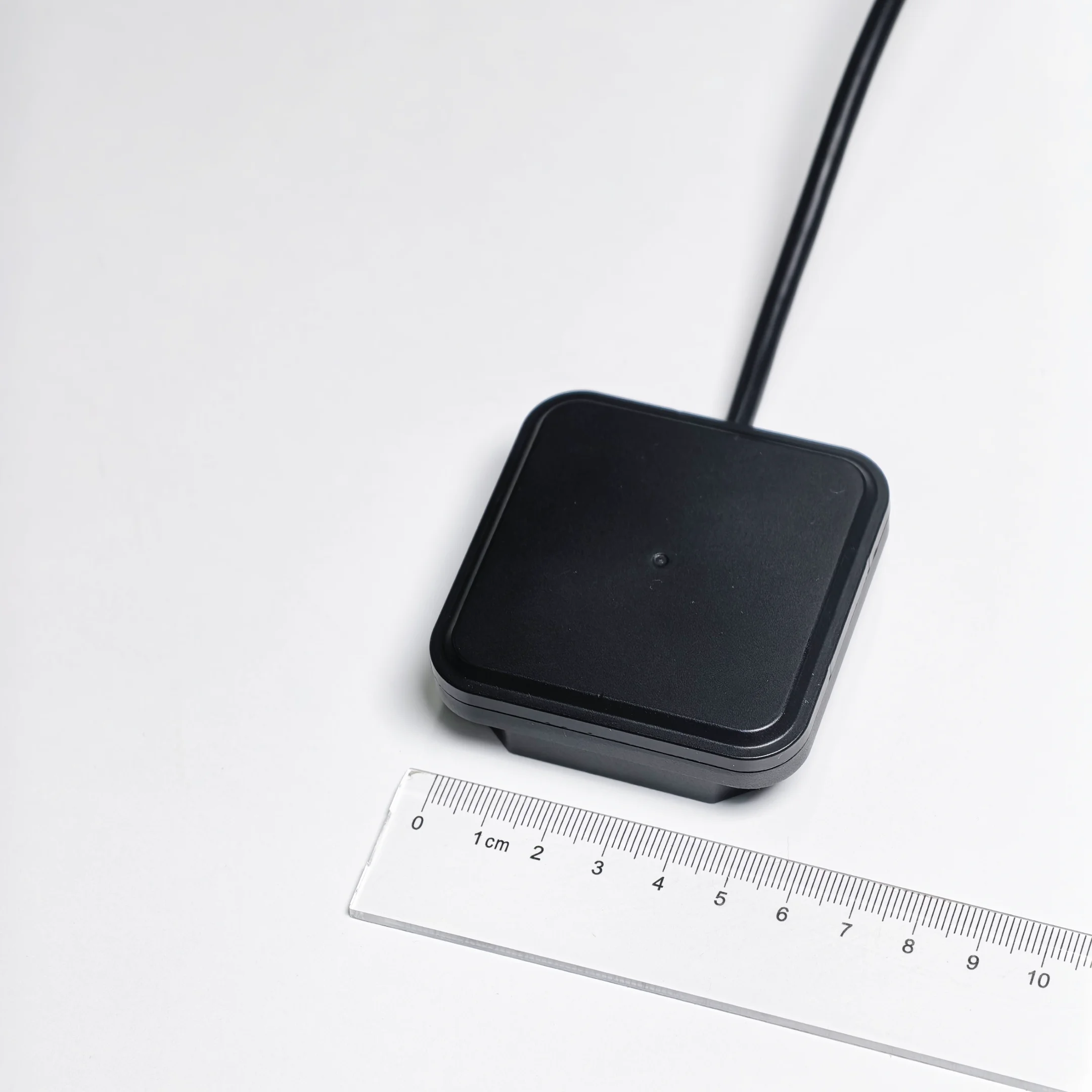 Professional 77GHz Millimeter Wave Sensor CAN Bus Object Detection Radar for Automotive Safety System