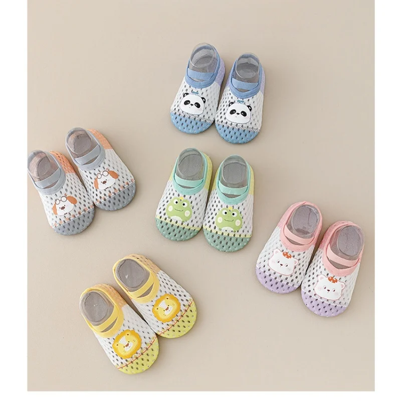 

2026 Summer 0-5Y Baby Girls Walkers Shoes Mesh Soft Anti-Slip Newborns Shoes Cartoon Animal Print Toddler Boys Shoes
