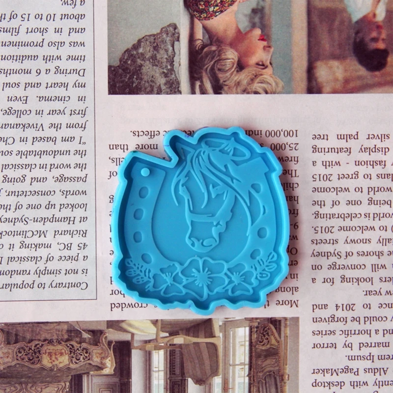 Resin Silicone Horseshoe Blossom Mold Keychain Soap Casting Mould for UV Epoxy Resin Crafting Pendant Making DIY Crafts