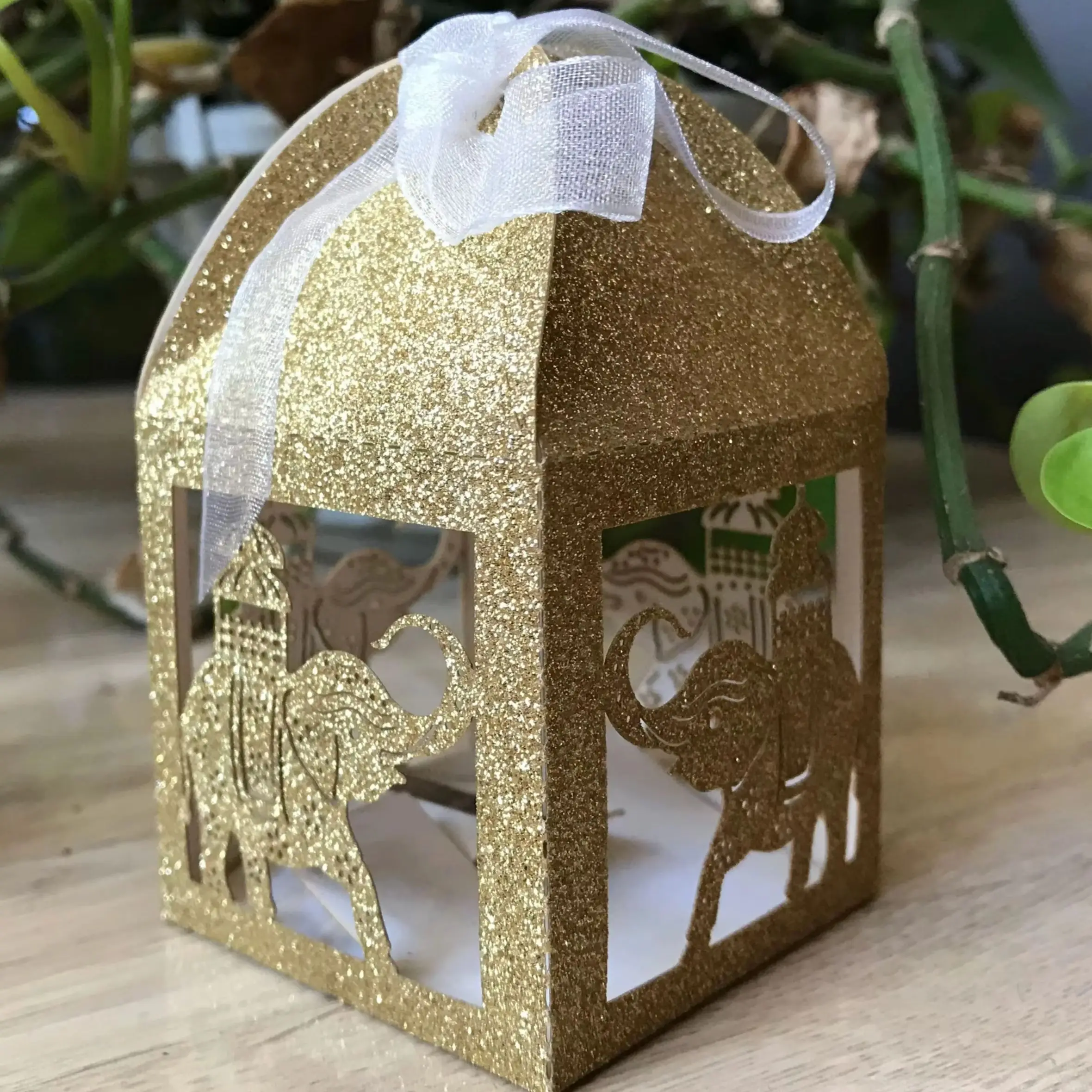 10pcs Glitter Gold Elephant Small Chocolate Gift Boxes with ribbon,Laser Cut Candy Boxes for Party Gift Favor Decoration