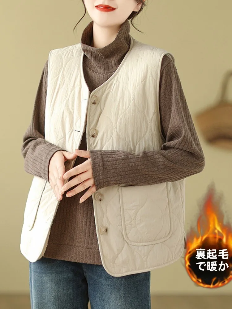 Lamb Fur Vest Women's Winter Two-Sided Wear Loose Shoulder Pad Velvet Vest Fashionable Commute Style Button Pocket Design