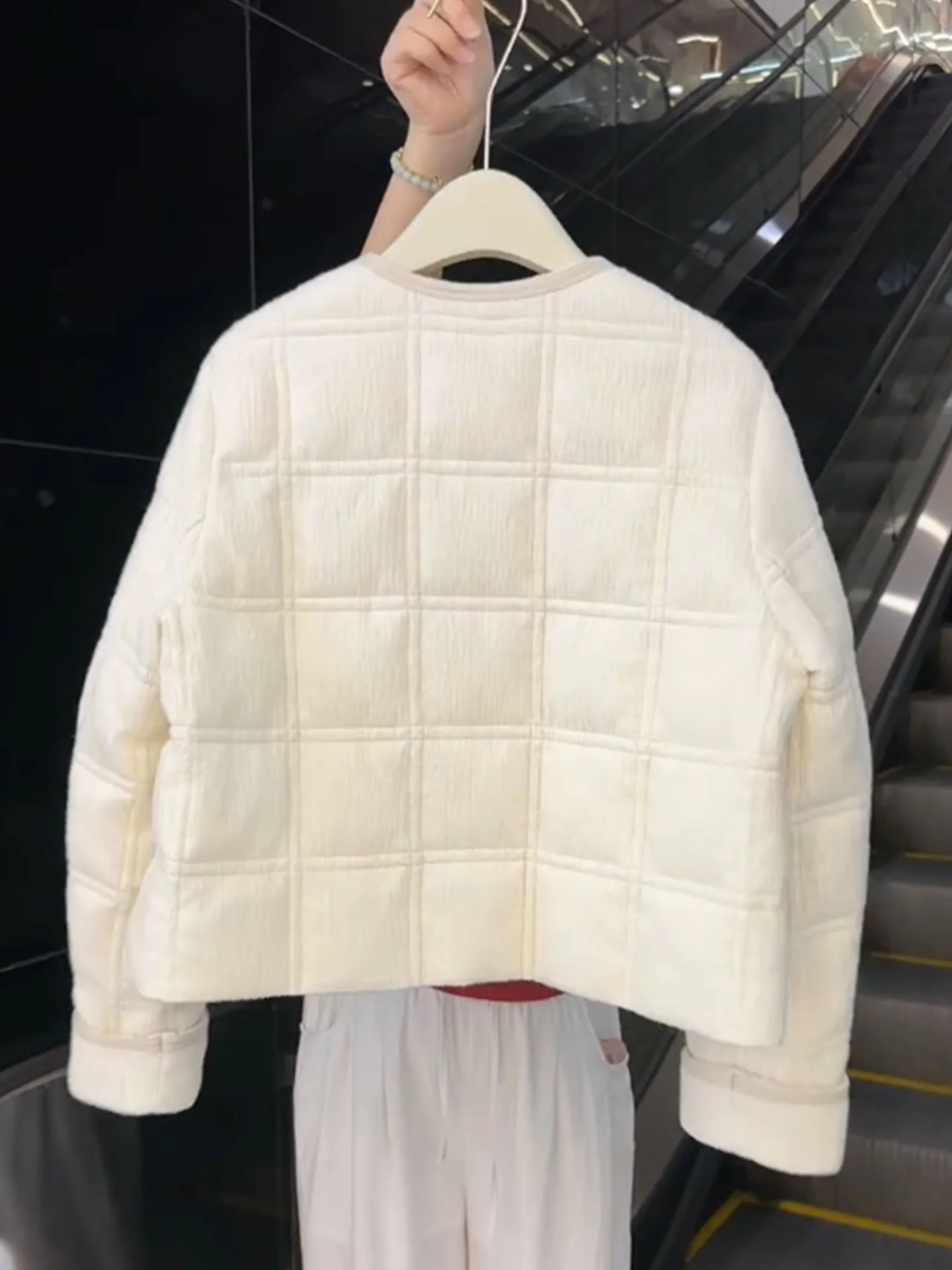 Nouveau chinois Sle blanc ort Thiened décontracté femmes vers le bas Jaet hiver 2025 nouveauté Ele banlieue fibre de Polyester