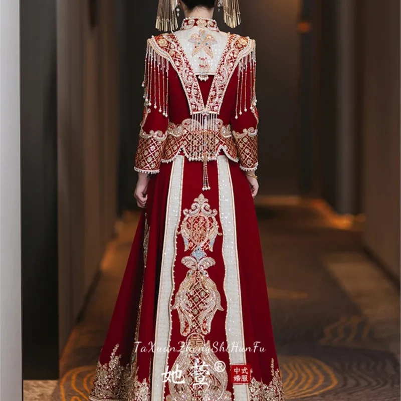 Novo vestido de noiva chinês estilo ombro de indústria pesada de veludo