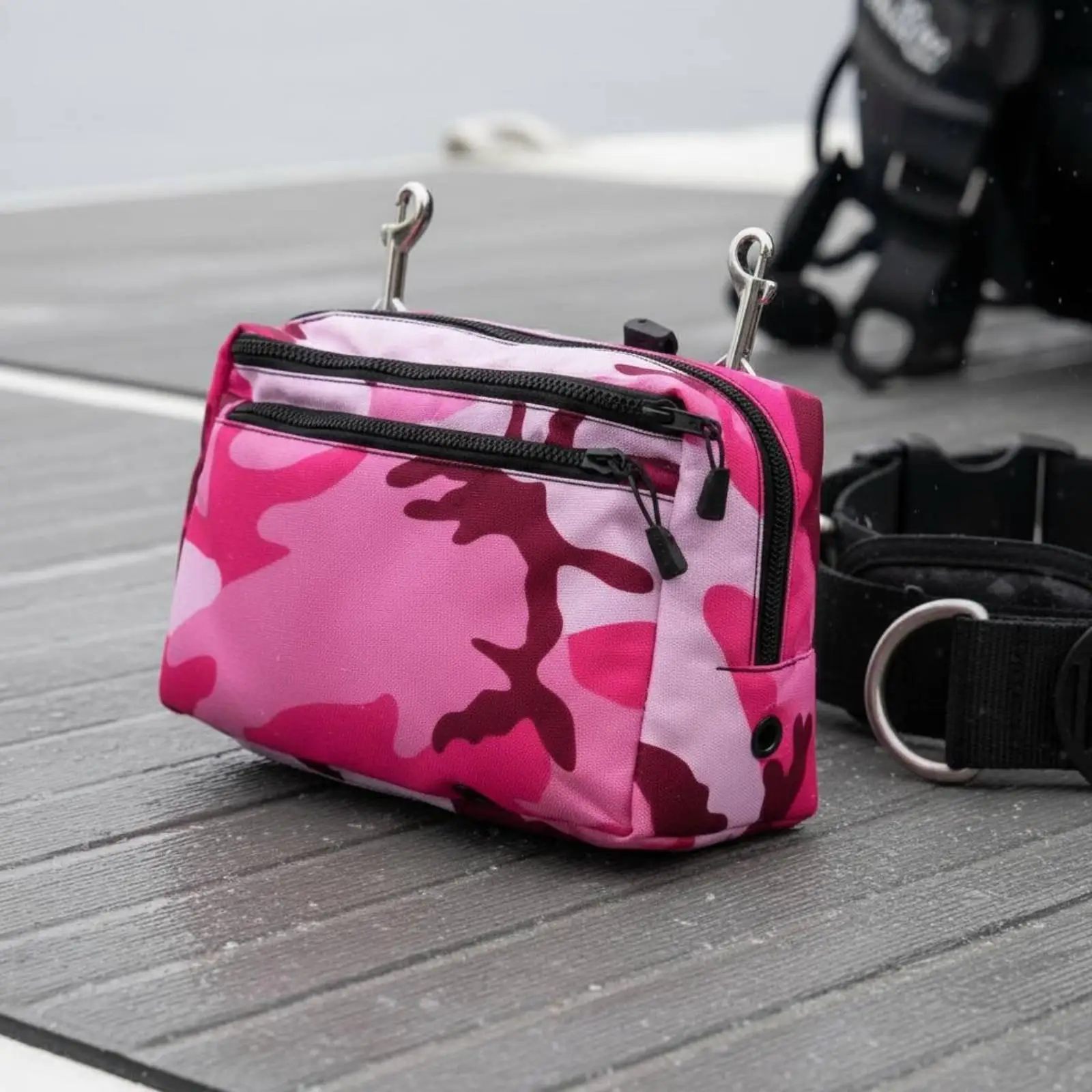 Technical Diving Side-Mounted Pouch 316 Stainless Steel Hooks Side-Mounted Pouch Bag Water Drainage Design Diver Pack