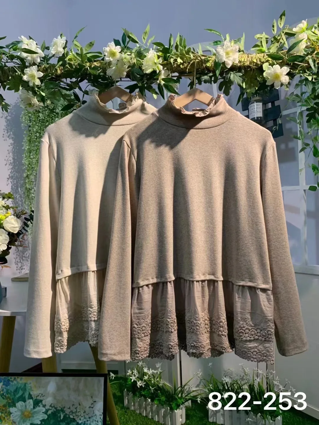 

Свободная эластичная хлопковая футболка с высоким воротником для женщин, новая весенняя модель в японском стиле, базовая футболка с сетчатой вставкой и окантованным краем