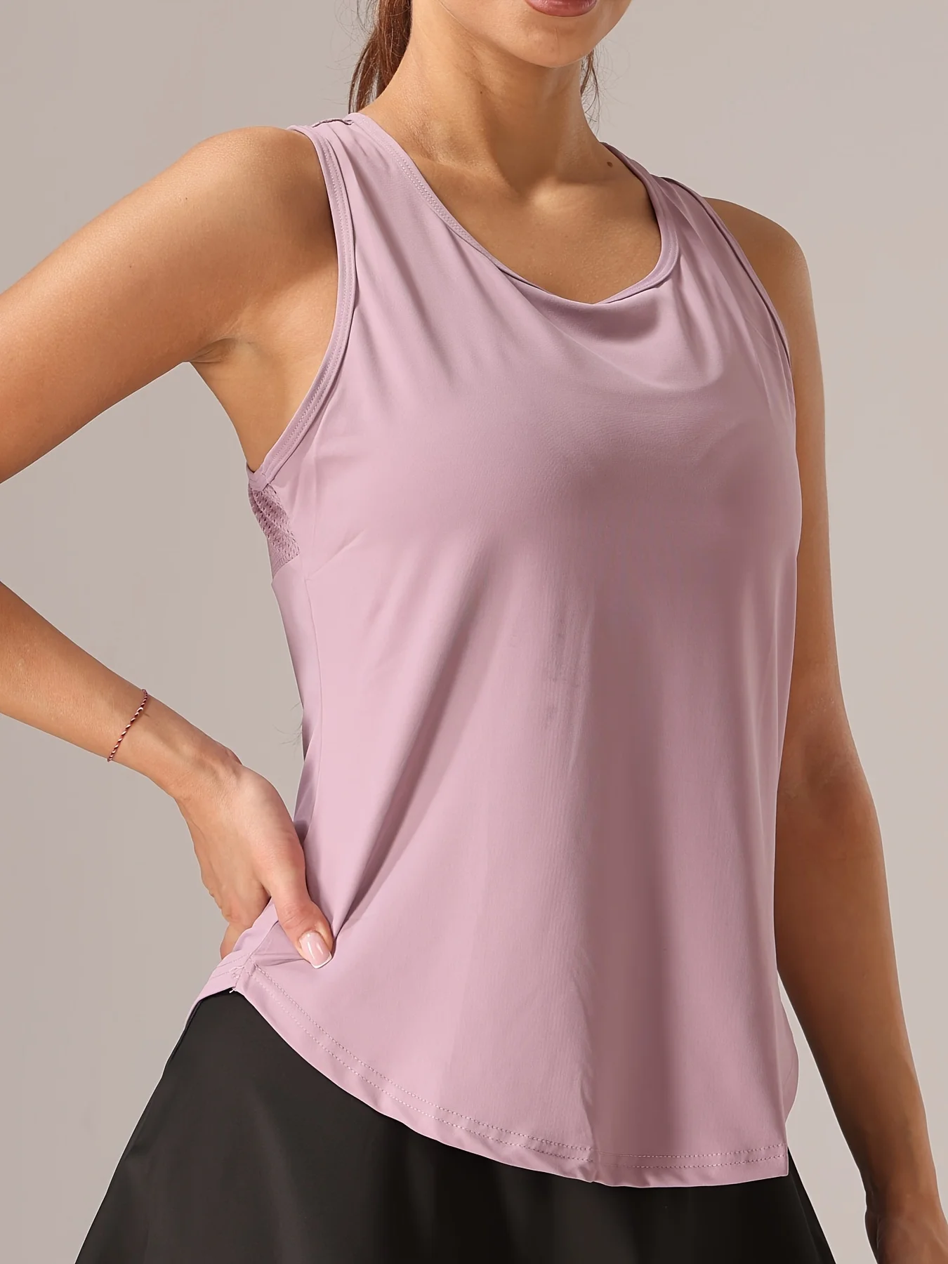 Women's Mesh - Paneled Sleeveless Workout Tank Top - Breathable & Stylish for Gym and Tennis