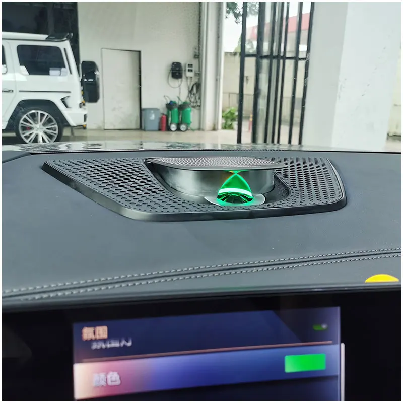 سيارة الإضاءة المحيطة لسيارات BMW X5 X6 X7 G05 G06 G07 مكبر الصوت الأوسط مزامنة ضوء السيارة الأصلي