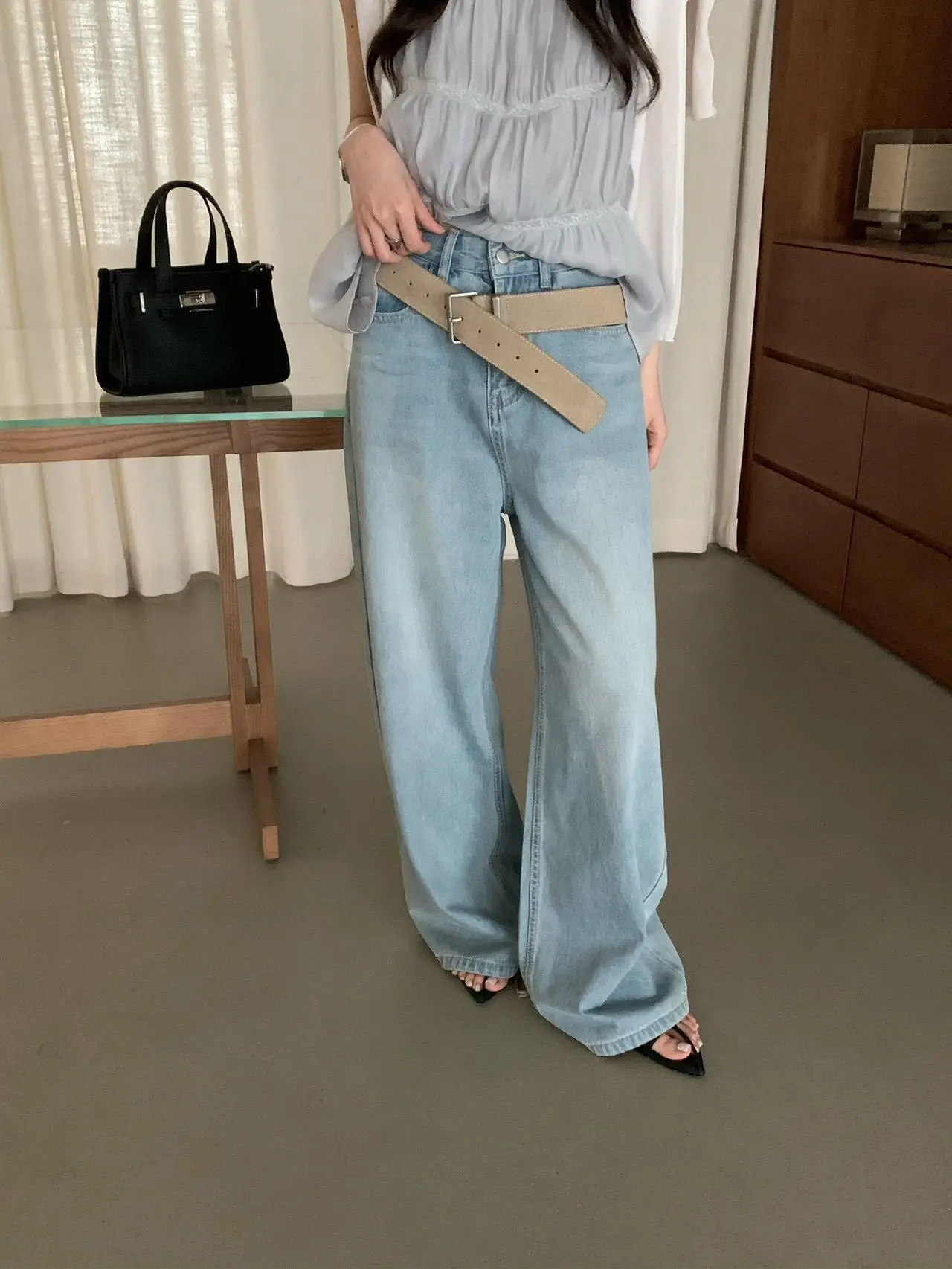 

Lilian TE High Waist Loose Fit Casual Washed Denim Jeans Women's Versatile Straight Leg Slimming Pants Spring 2026