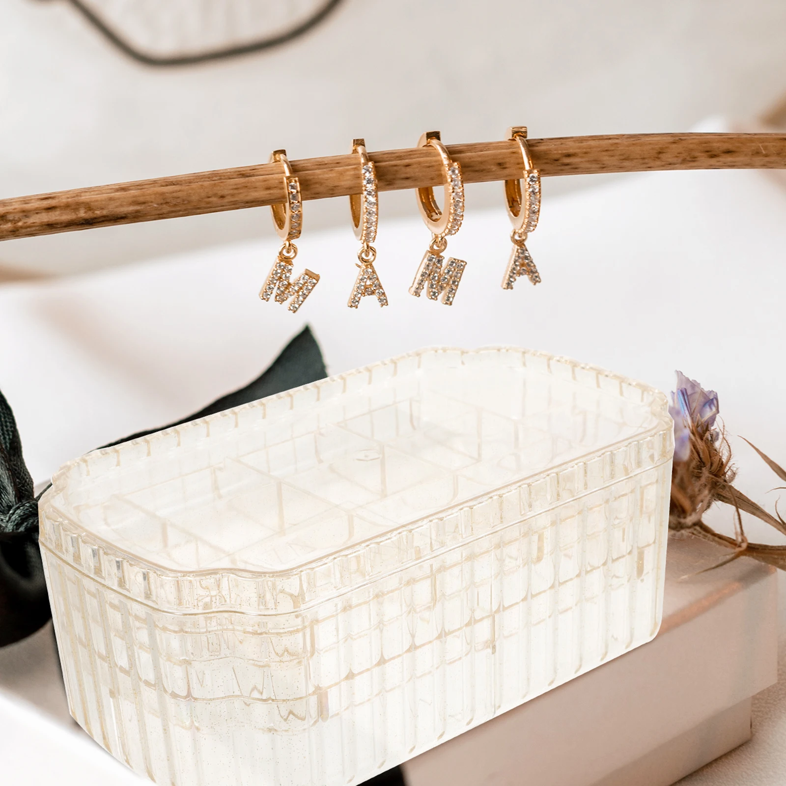 

1 Large Capacity Jewelry Box Clear 3 Layers With Cover For Earrings Necklaces Rings Bracelets ganizer Storage Solution