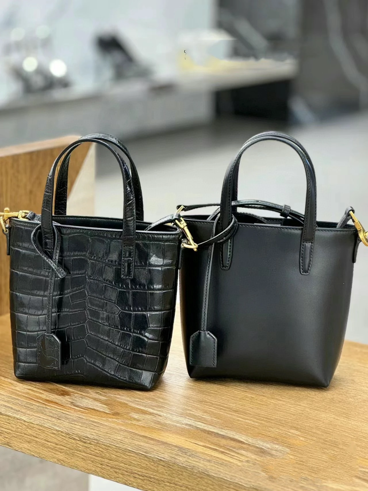 

UXST Metal Letter Bucket Bag Premium Alligator Pattern Basket Bag Fashion Genuine Leather Handbag Popular Mini Tote Shopping Bag