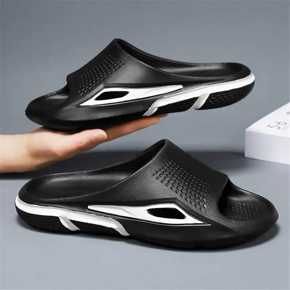 Beach Bath Super Lightweight Funny Home Slippers Sandals Men Daily Golf Supplies Men Golf Shoes Sneakers Sport Obuv