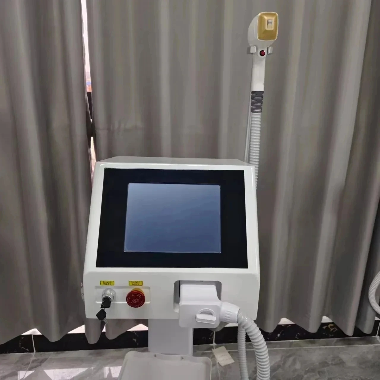 Diode Laser Machine 808nm Hair Removal for Women Alex Alexandrite Filter 2000W 40 Million Shots Permanent Painless Hair Removal