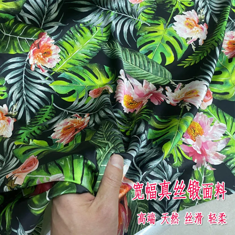 Abito in tessuto di seta floreale di fascia alta retrò in stile cinese con superficie forgiata, pigiama Cheongsam, abbigliamento estivo