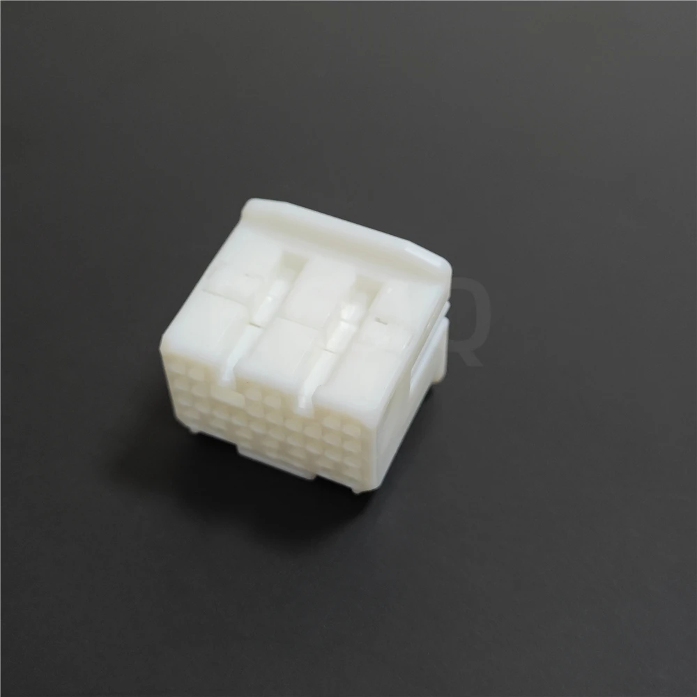 Brand new original high-quality connector 1674919-1 plastic plug sheath shell
