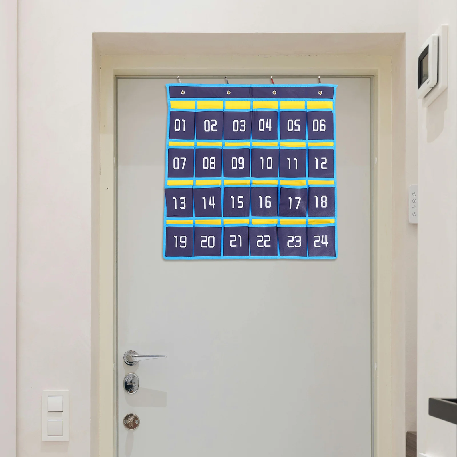 

Phone Storage Bag Wall Hanging Bag Large Capacity Organizer Classroom Cell Phone Holder Over Door Hanging Organizer