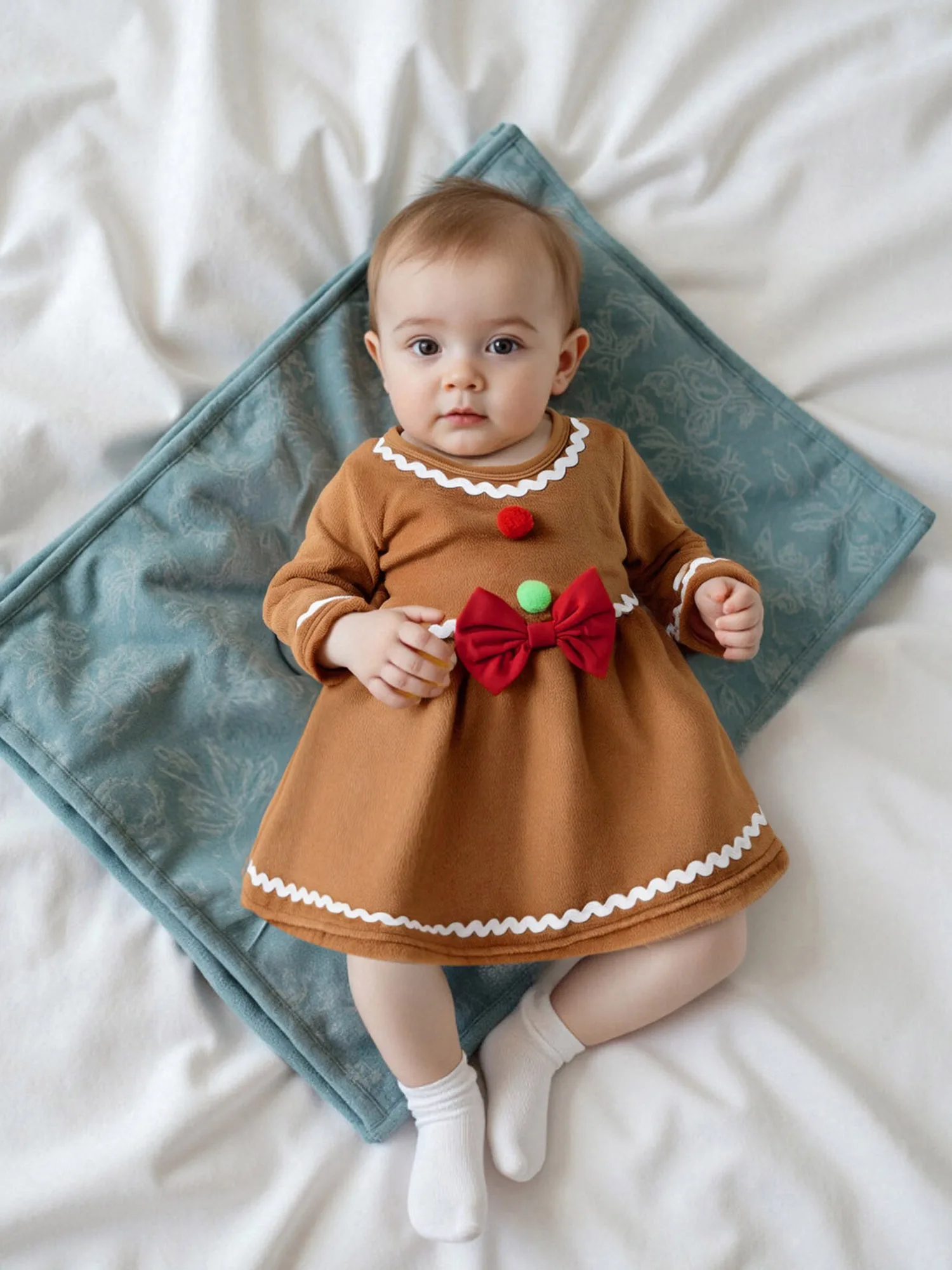 

Милый комбинезон с принтом Санта-Клауса для маленьких мальчиков, круглый вырез, длинные рукава, декор с бантом, рождественский комбинезон, рождественский наряд для малышей