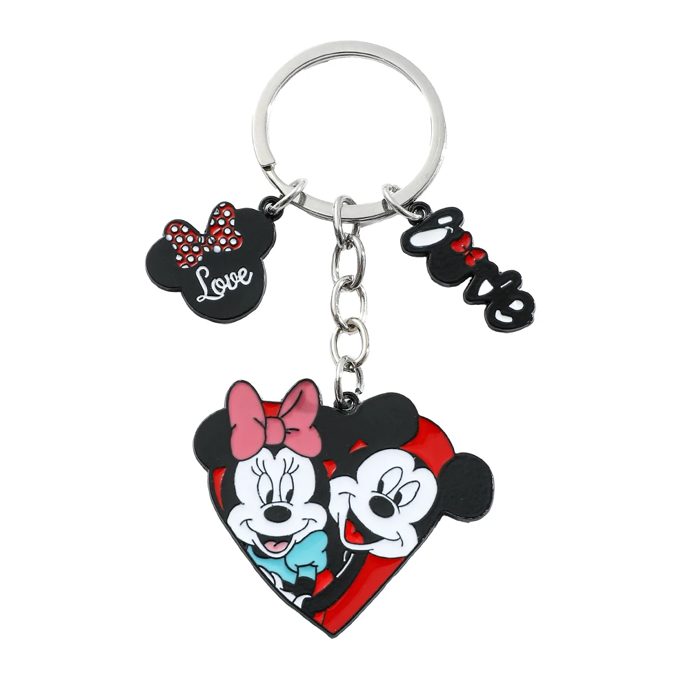 قطعتان، سواء تستخدم كديكور حقيبة الظهر أو لتزيين المفاتيح، ويمكن أن تضيف لمسة من الرومانسية والدفء من ديزني إلى الحياة اليومية. #5