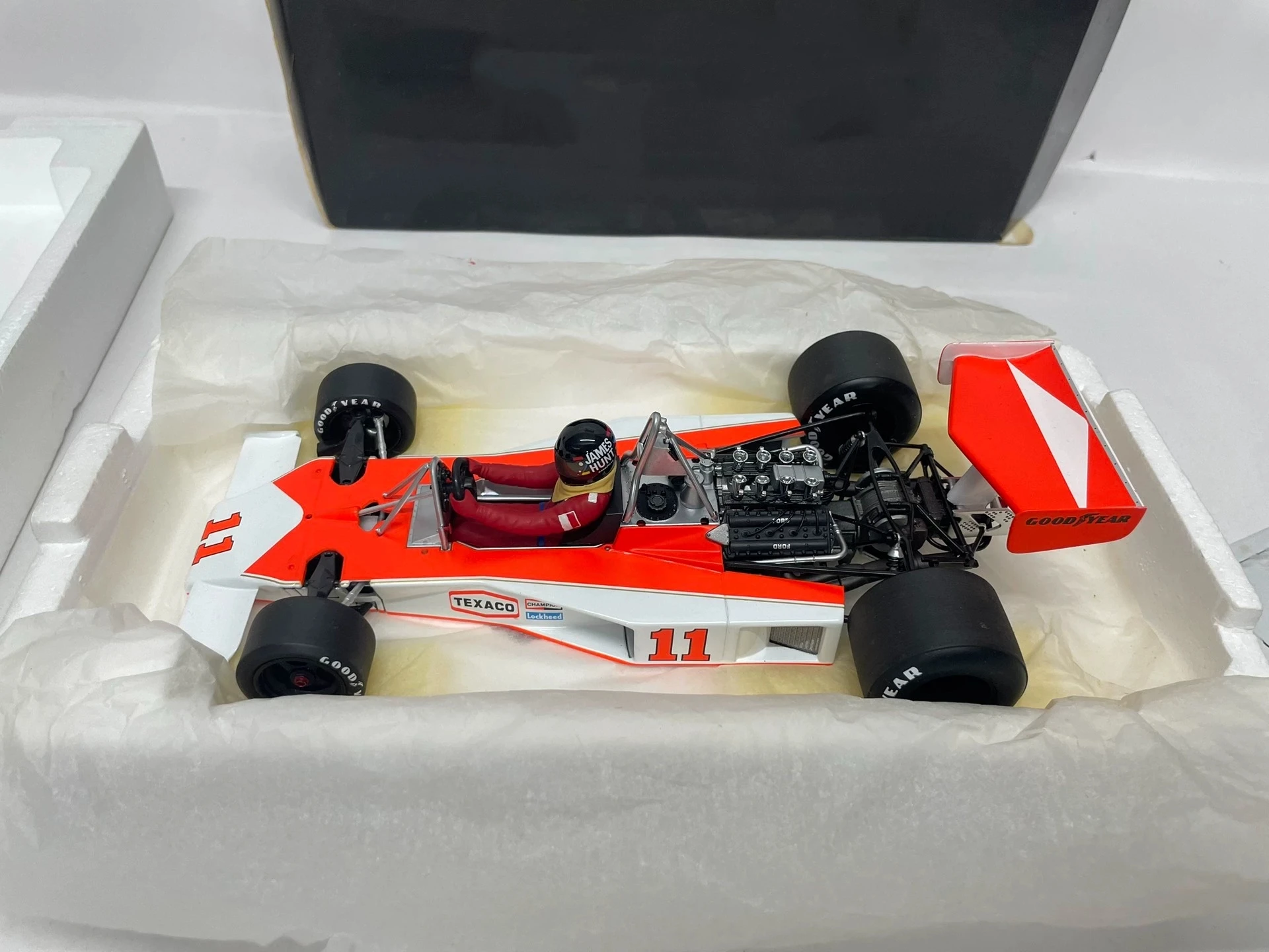 Minichamps 1:18 F1 M23 1976 #11 Simulation Limited Edition Resin Metal Static Car Model Toy Gift