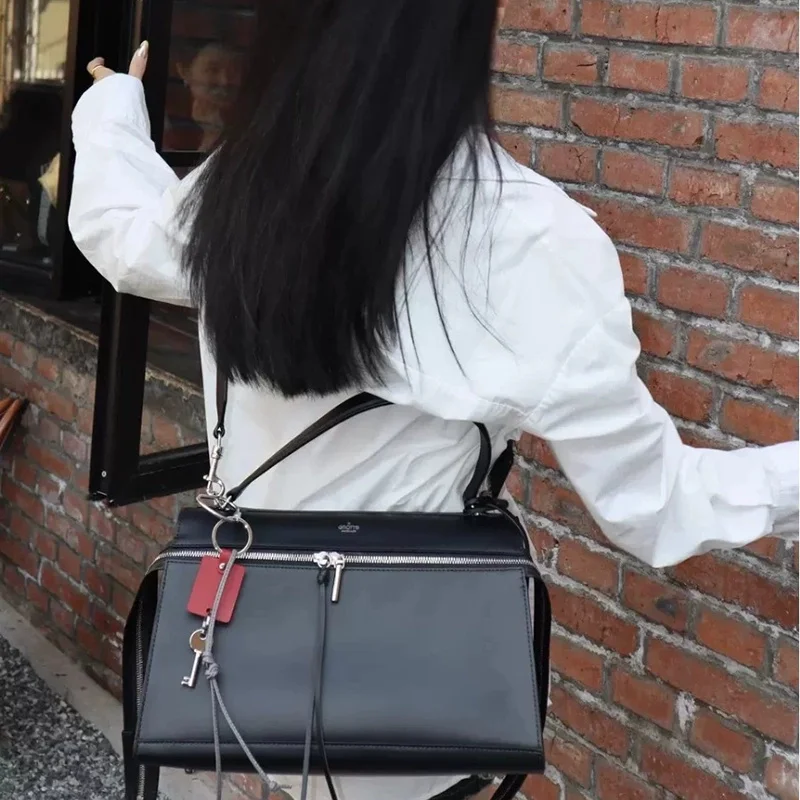 

2026 Summer New Commuter Versatile Wrinkled Underarm Single Shoulder Crossbody Soft Bag