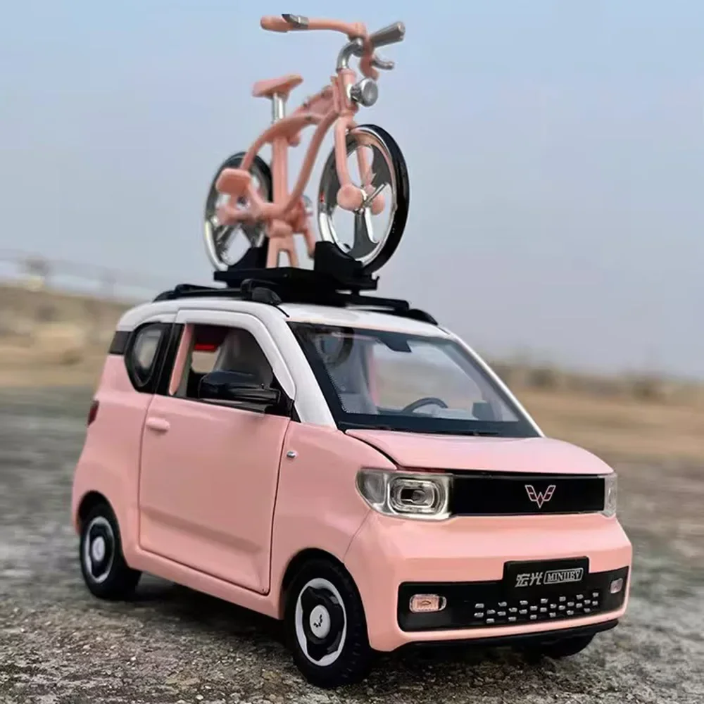 1/24 Wuling Hong Guang MINI EV Model Toys Car Diecast Alloy Cars Rubber Tire Doors Opened Sound Light Pull Back Toy Gift for Kid