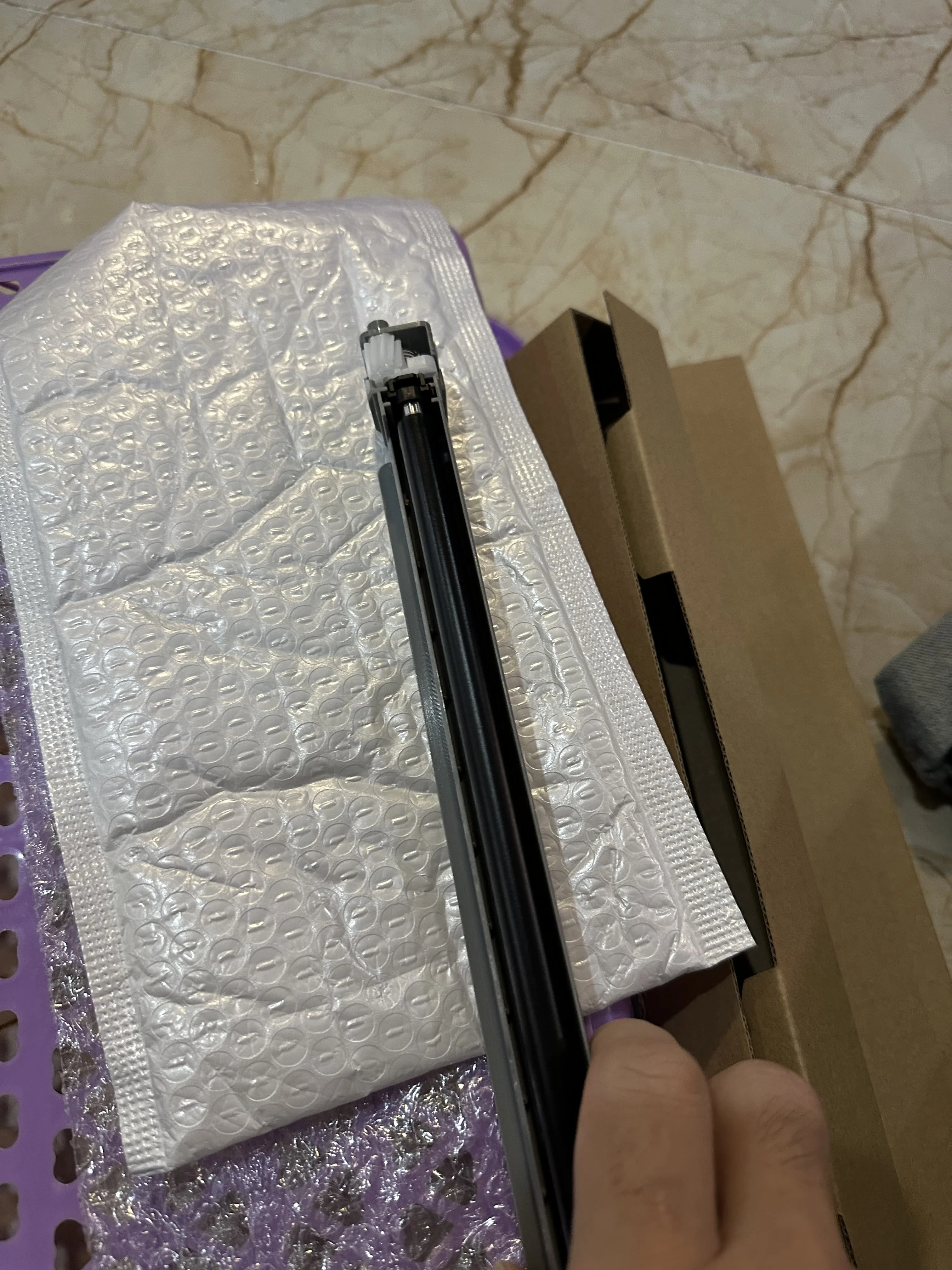 

Основный зарядный ролик MC-3100 в сборе для KYOCERA M3040 M3145 M3540 M3550 M3560 M3645 M3655 M3660 P3045 P3050 P3055 P3060 P3145