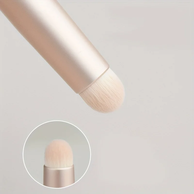 캡이 있는 전문적인 둥근 끝 립 브러쉬, 휴대용, 모든 피부 타입에 적합하며 립스틱, 컨실러를 바를 수 있습니다.