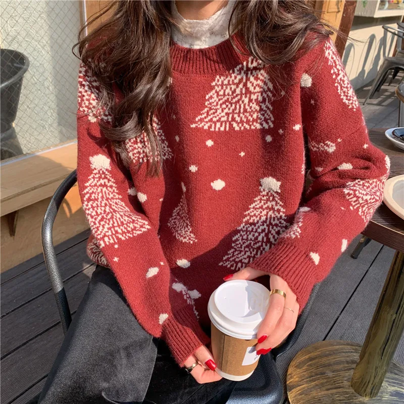 Loose round neck long sleeved snowflake Christmas tree New Year sweater for women, thick and warm outer knitted sweater