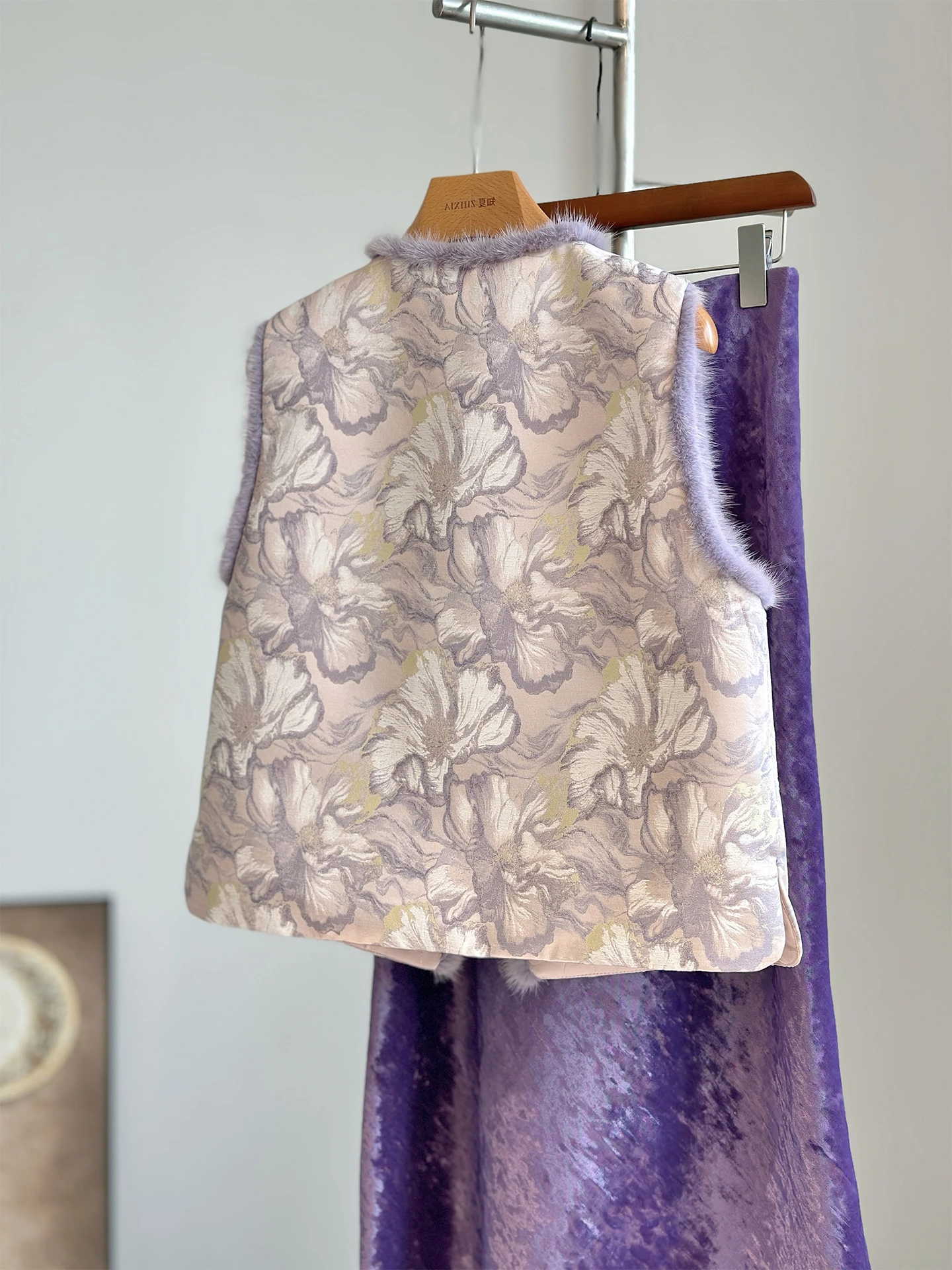 Nieuwe Chinese Sle Katoen Gevoerd Jaet 2025 Herfst Winter Nieuwe vrouwen Dichtgeknoopt Nertsenbont Vest Bovenkleding Pendelen Sle Regelmatige L...