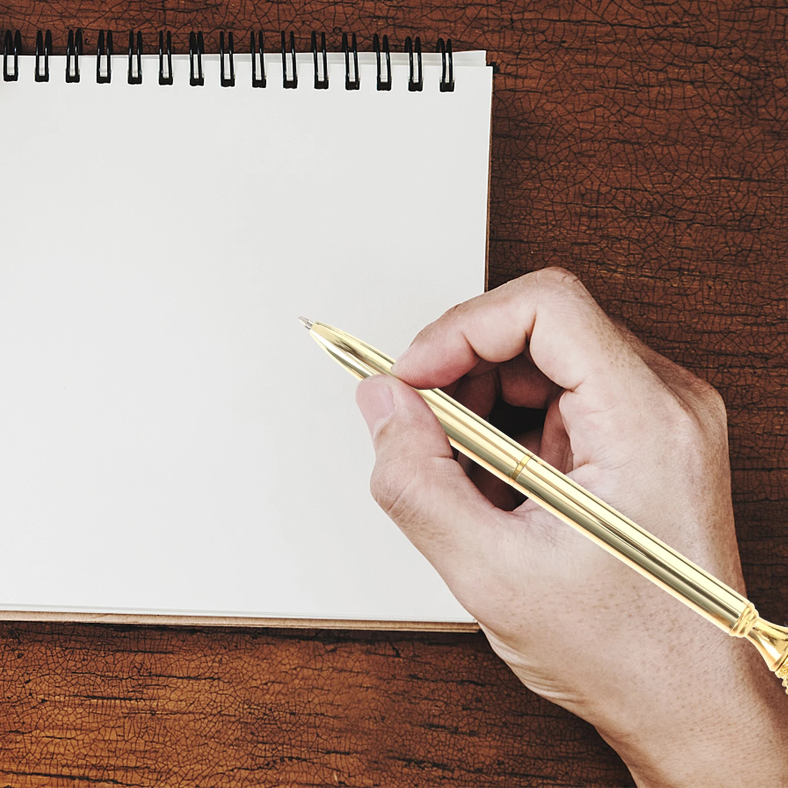 

4 шт., металлическая гелевая ручка с короной, красивый дизайн для детей, студентов, домашнее задание, забавный набор канцелярских принадлежностей, черный гальванический, золотой, серебряный цвет