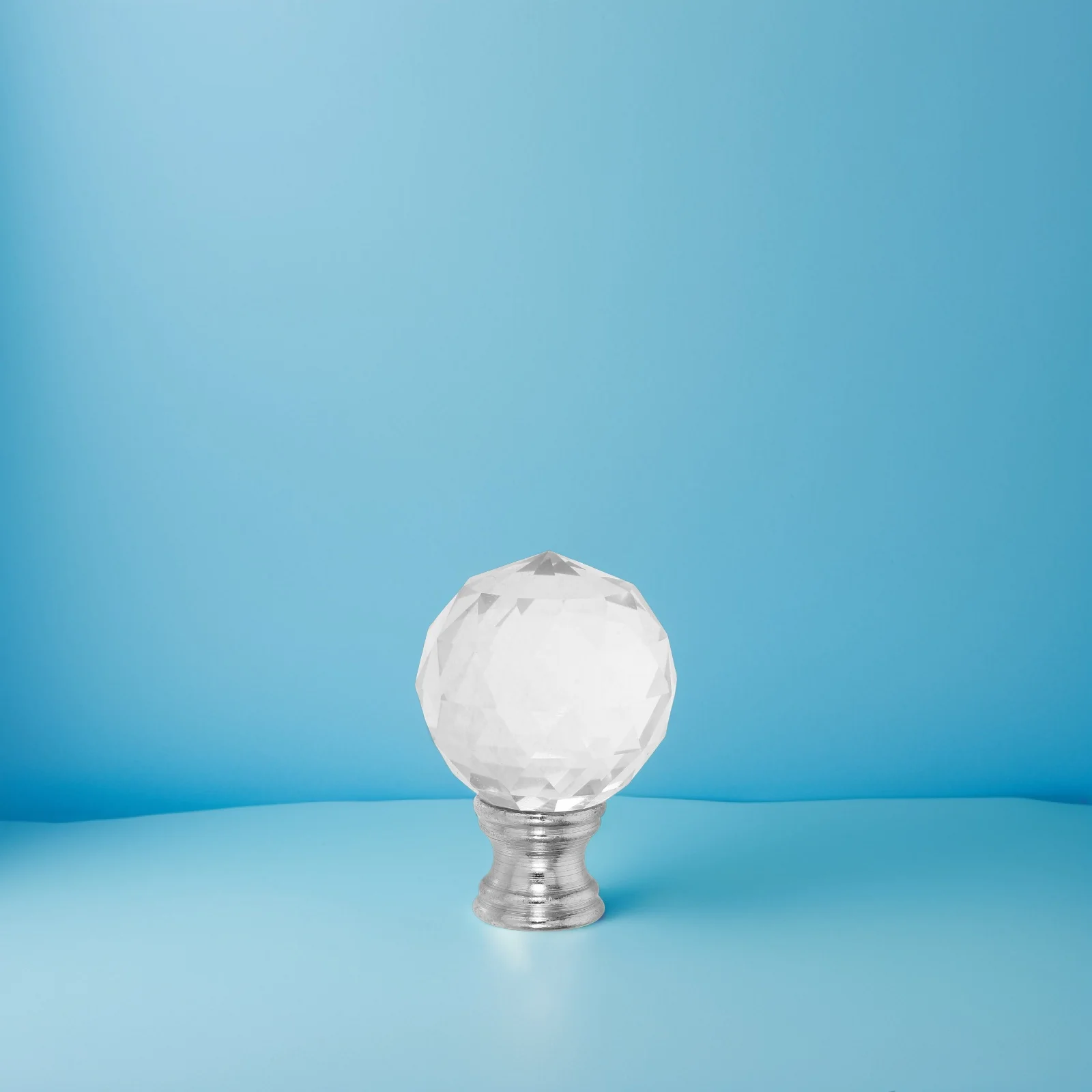 

Lamp Finial Cap Crystal Knob Decorative Light Topper for Table Lamp Floor Desk Shade Replacement Easy to Install Modern Design