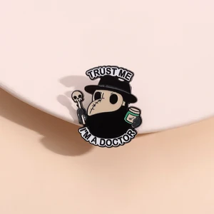 Pin Enamel Dokter Wabah Percayalah, Saya seorang Dokter Punk Paruh Wajah Hewan Bros Kerah Lencana Perhiasan Halloween Hadiah Untuk Teman 10 bros dokter penjualan terbaik - №