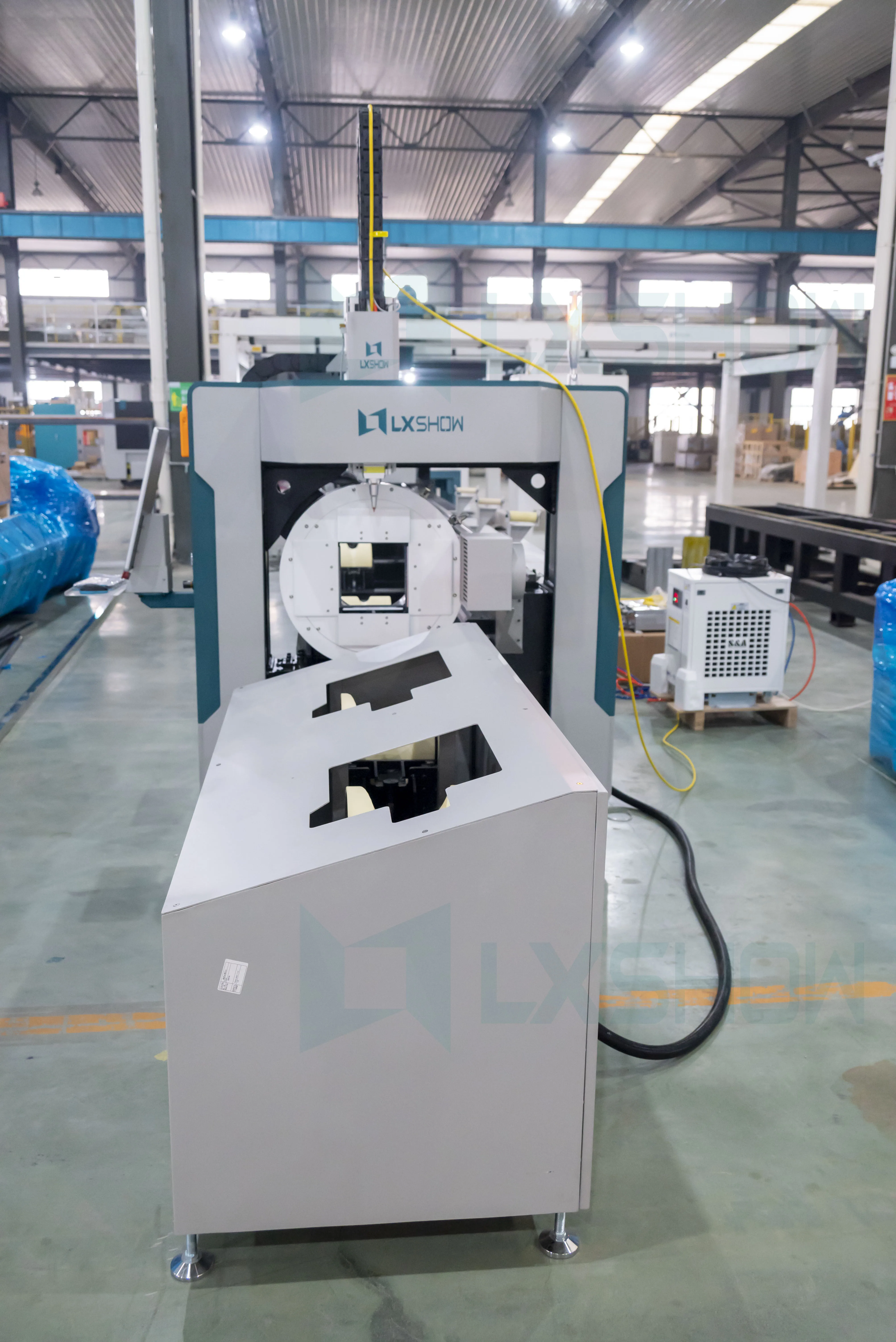 Profesjonalna maszyna do cięcia laserowego rur metalowych wycinarka laserowa światłowodowa cnc 1500W