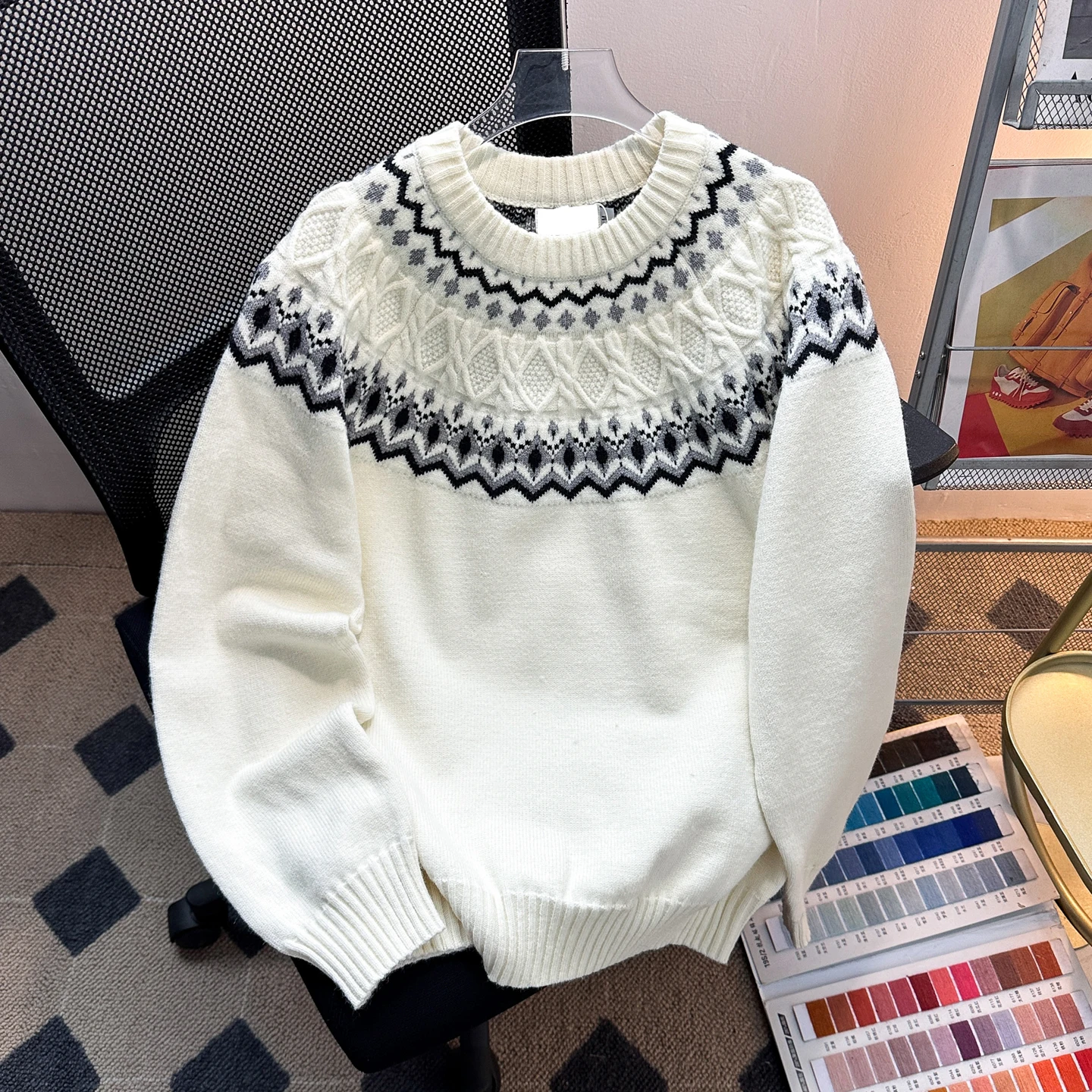 

Мужской вязаный свитер Nordic Style с круглым вырезом, узором «косы» и вставками на плечах, длинный рукав, повседневный, комфортный, винтажный