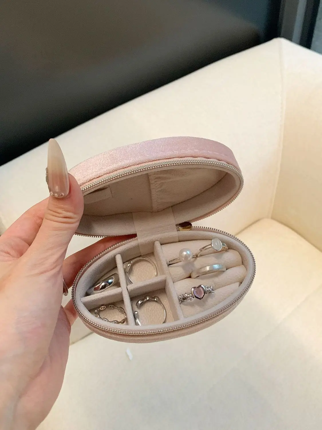 Tragbare Schmuckaufbewahrung, sichere, luxuriöse Schmuckschatulle, Ringaufbewahrungsbox, elegante Ring-Präsentationsbox für Jubiläums- und Hochzeitsschmuck – Detail 4