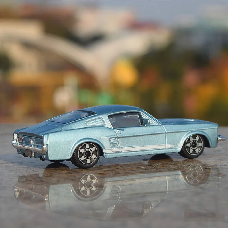 Bburago Diecast Legering 1:43 Ford Mustang Geel & Blauw Sportwagen Klassiek Model Volwassen Collectie Display Ornament Gift Souvenir