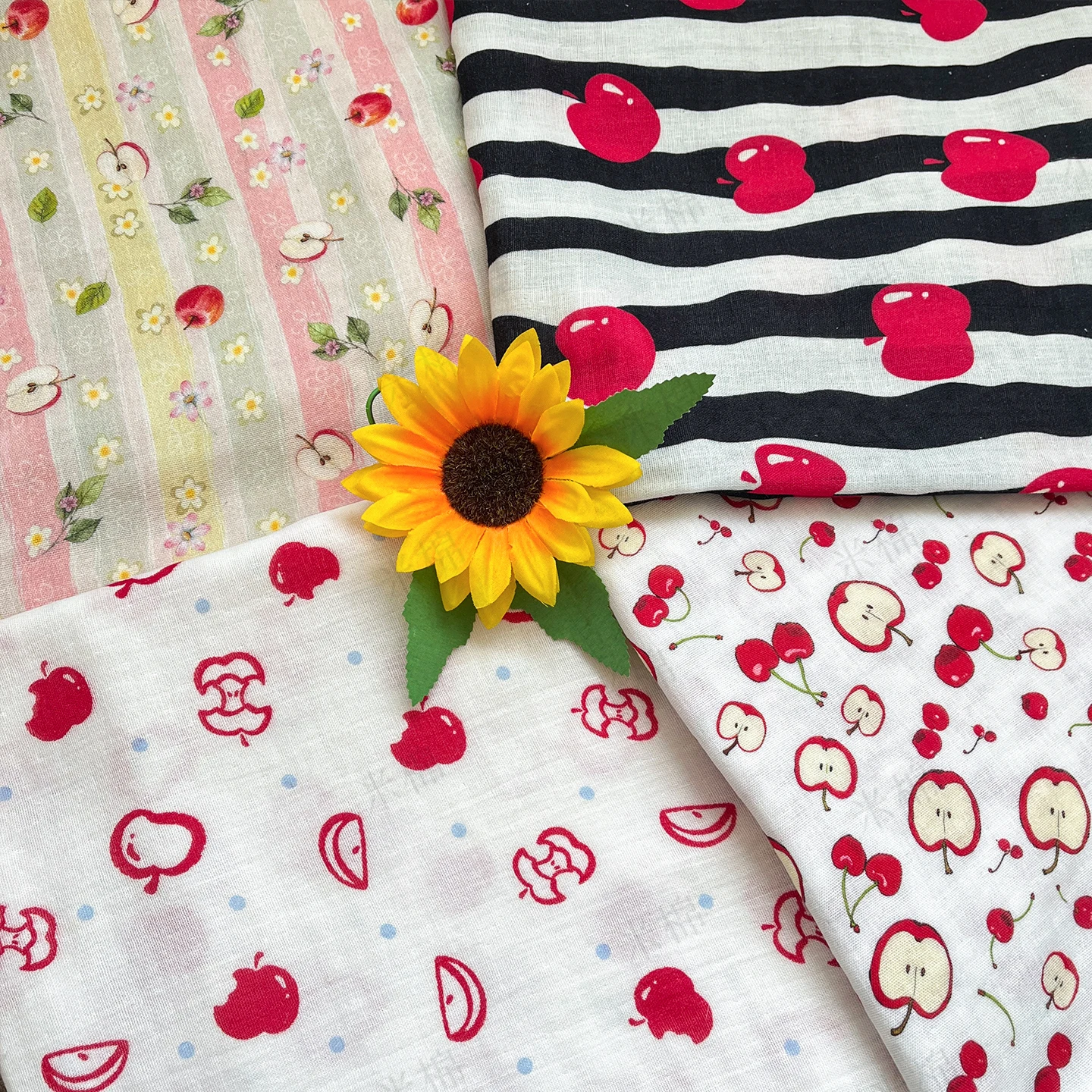 

Pure Cotton Double Layer Muslin Fabric Baby Bibs Bath Towel Clothing Sleepwear Saliva Towel Maternity And Baby Grade Print