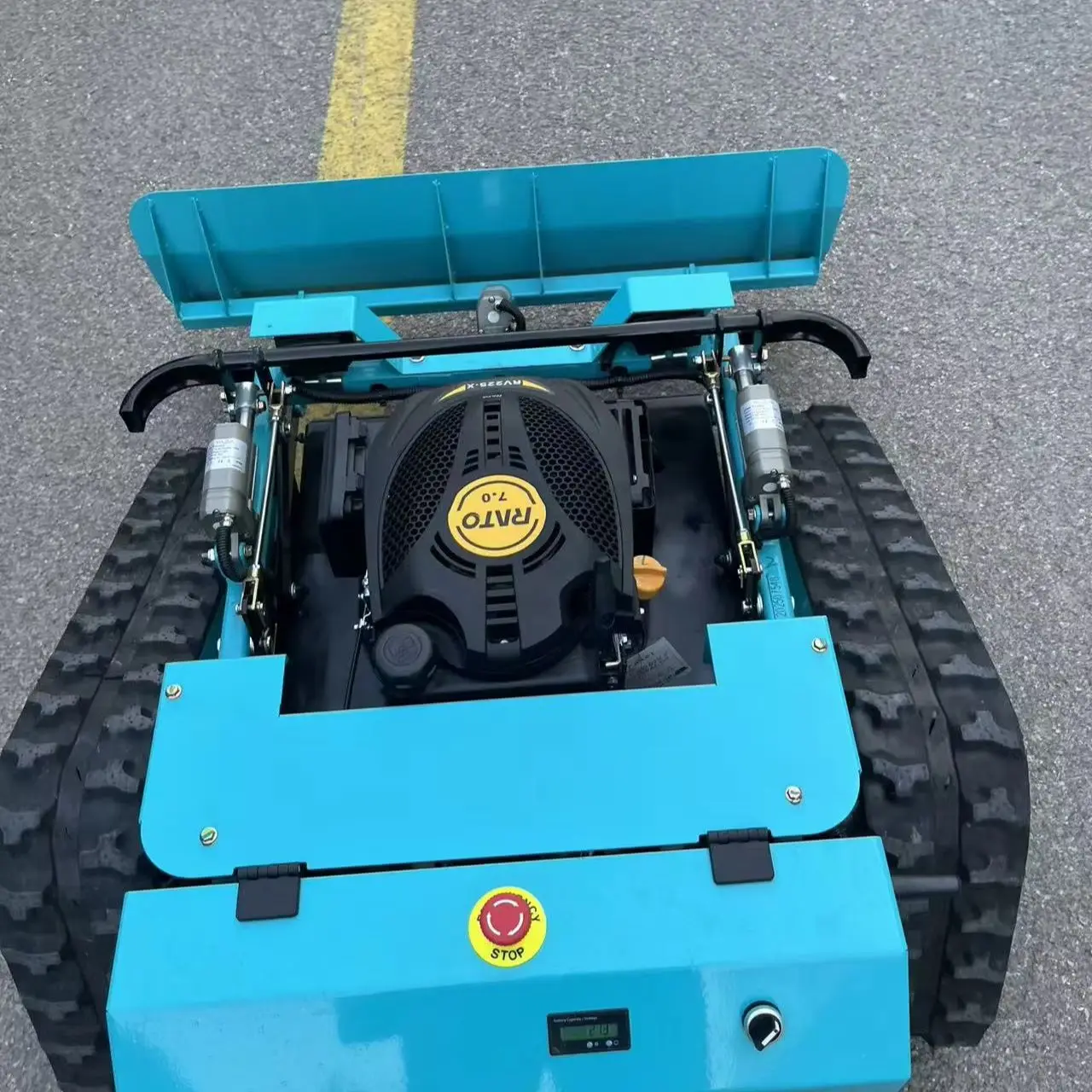 Industrial Remote-Control Lawn Mower Automatic Agricultural Rubber Track EPA/Euro 5 Compliant 500mm Cutting Width Upgrade  spray