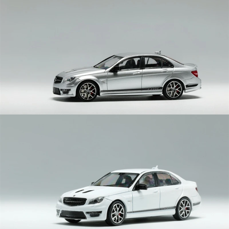 

**Preorder**Kingmodel 1:64 C 63 Edition 507 W204 White/Silver Diecast Model Car