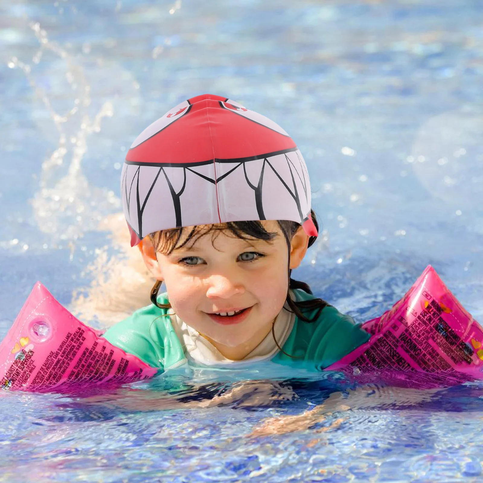 قبعة سباحة على شكل سمكة من السيليكون الأحمر للأطفال، قبعة سباحة مرنة خفيفة الوزن مقاومة للماء للأطفال