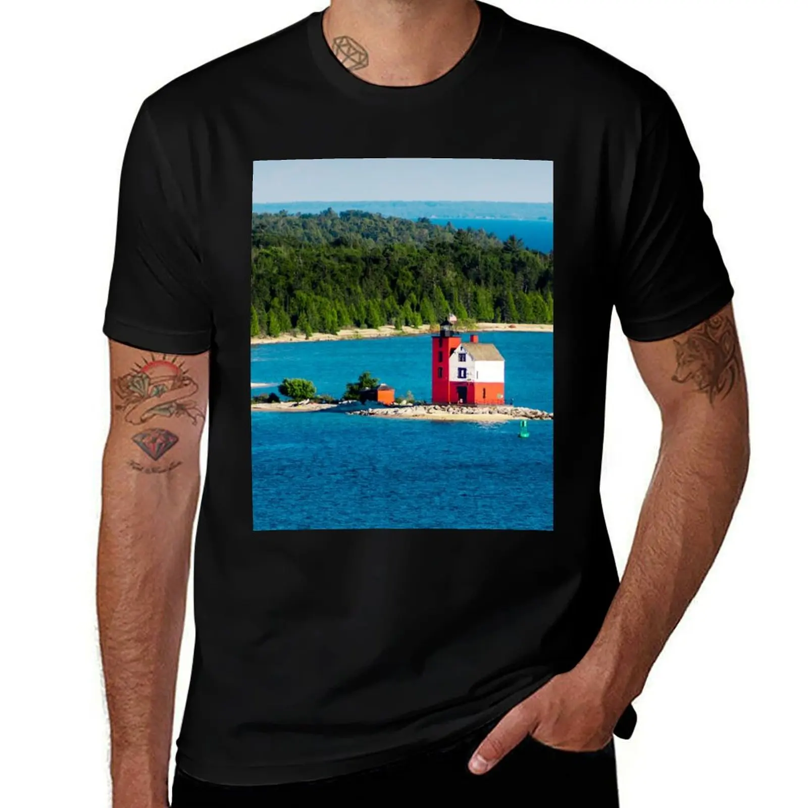 

Round Island Light watching over Lake Michigan on Mackinac Island T-Shirt Big Size Simple T-Shirt