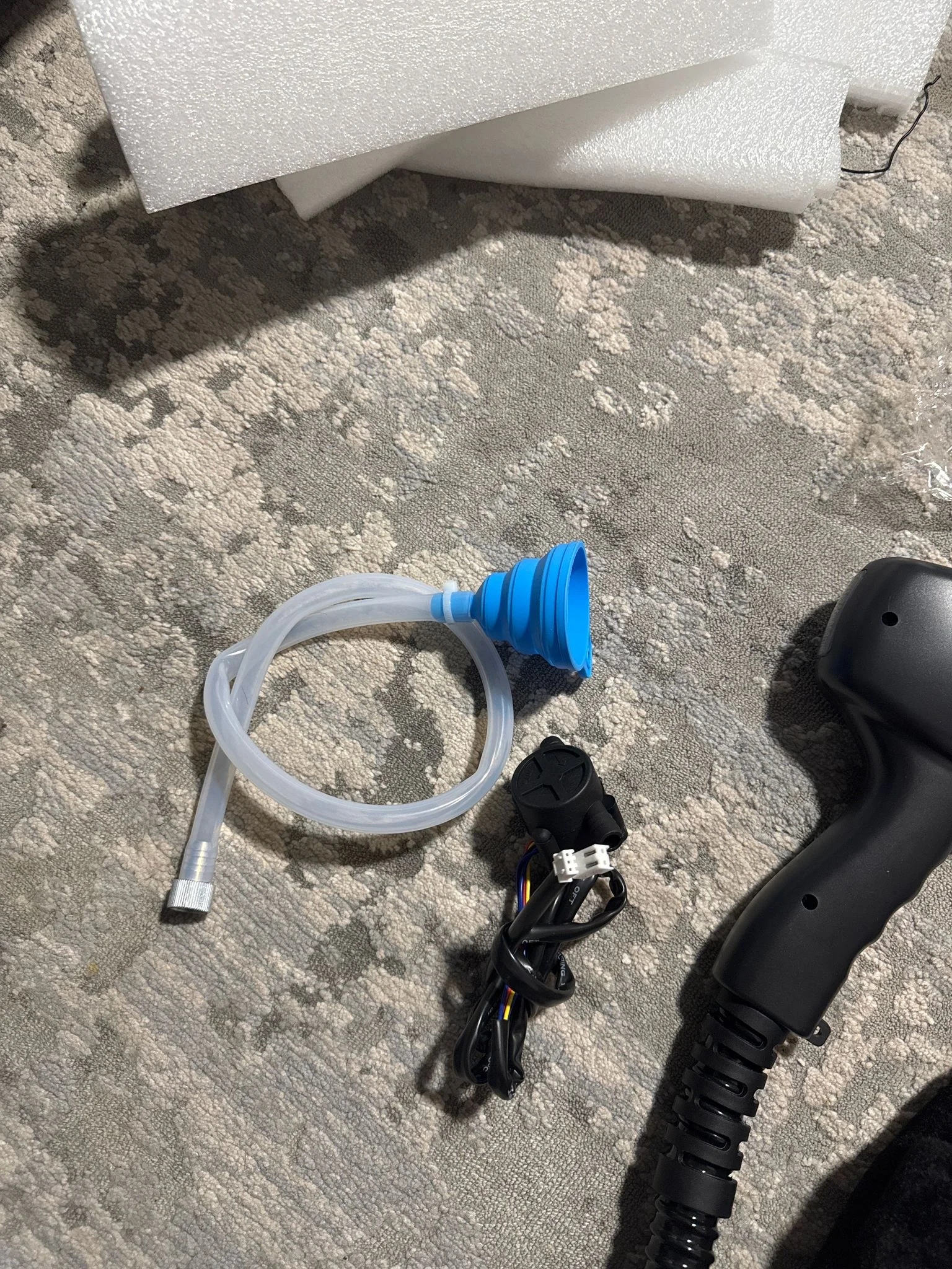 

Александритовый диодный лазер для удаления волос и омоложения кожи с охлаждением, 3 длины волны 755/808/1064 нм, безболезненная перманентная эпиляция