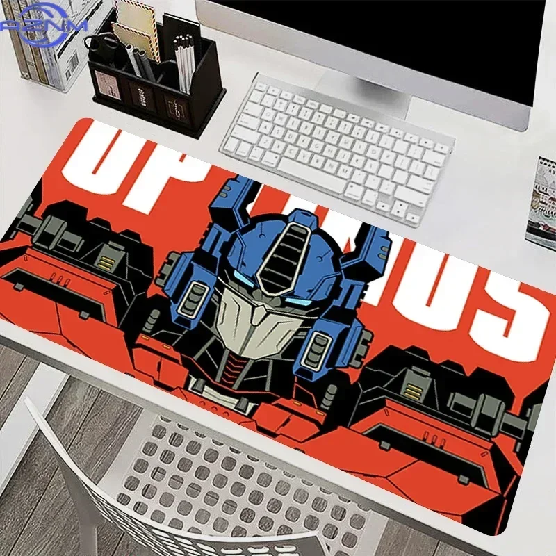 Cartoon Robot Red Blue Pop Art Print Mouse Pad, Rubber Non-Slip Base, Smooth Surface for Gaming and Office Desktop Computer Use