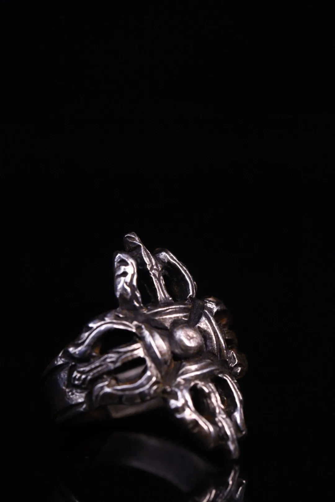 Tibetan Treasure: Heavenly Iron Handmade Knocking and Carving Old Dharma Tool: Diamond Pestle, Top Ten Ring Rings, Pendant, Budd