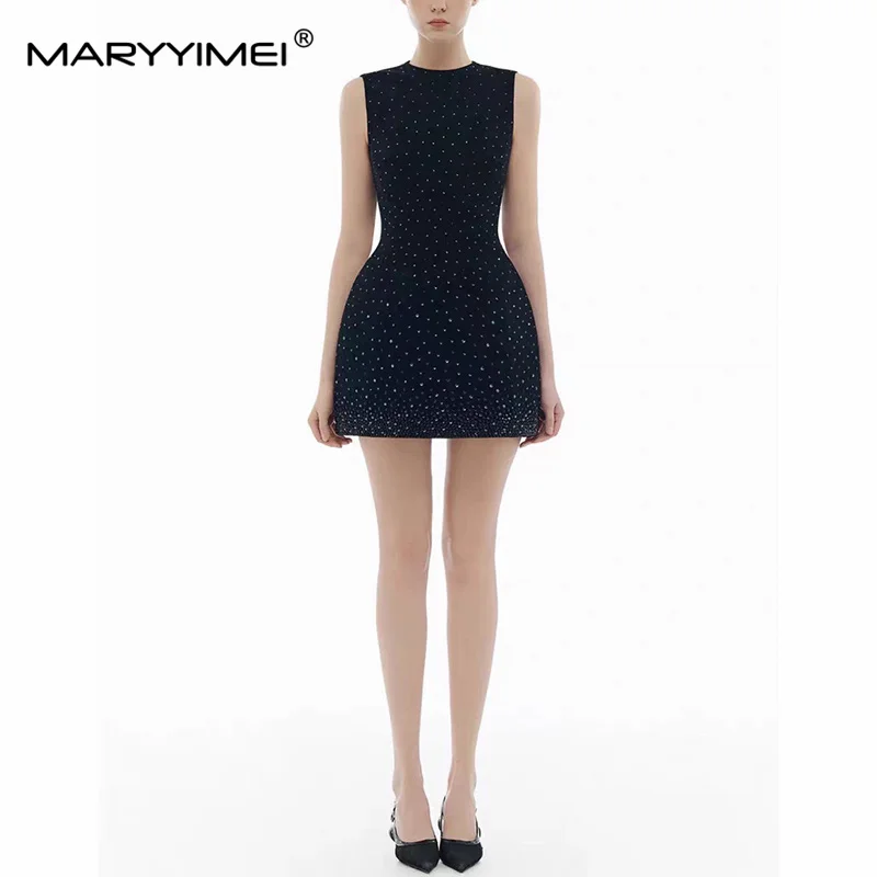 MARYYIMEI Stitched beaded temperament ceremonial dress round neck sleeveless waist short dress 2026 summer women's new style