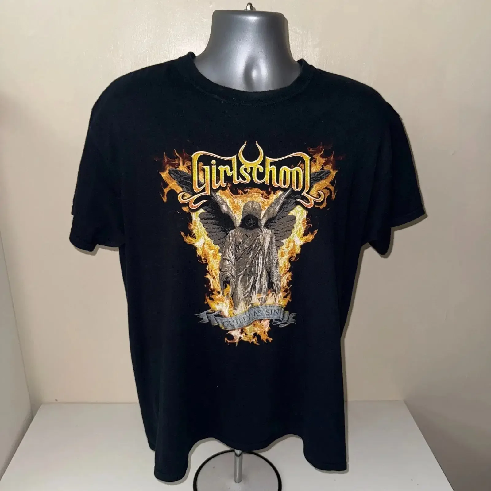 Girlschool Guilty As Sin 2015 Heavy Metal Band T Shirt Large Black Official vintage Washed fashion streetwear Stylish Versatile