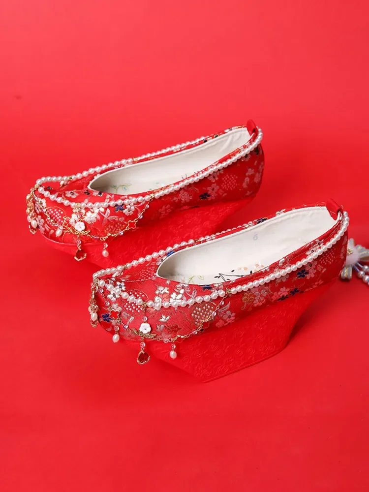 Chaussures Hanfu pour Pot de fleur rouge, chaussures à fond de gâteau de pin, grille de palais Zhen Huan Yuanbao, chaussures brodées Qing
